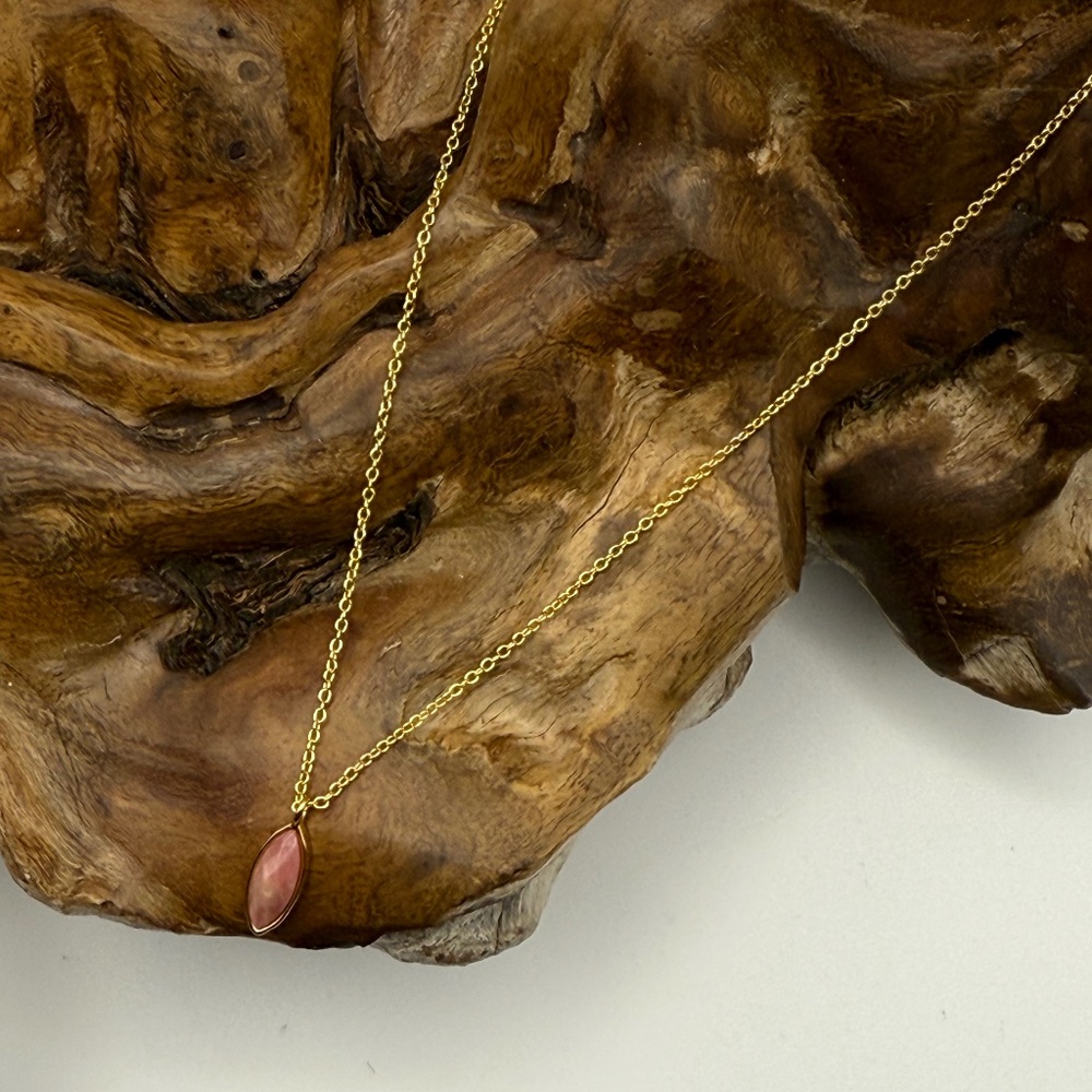 Gorjana Pink Rose Quartz Marquise Pendant Necklace 18k Gold Plated Adjustable - Picture 3 of 9